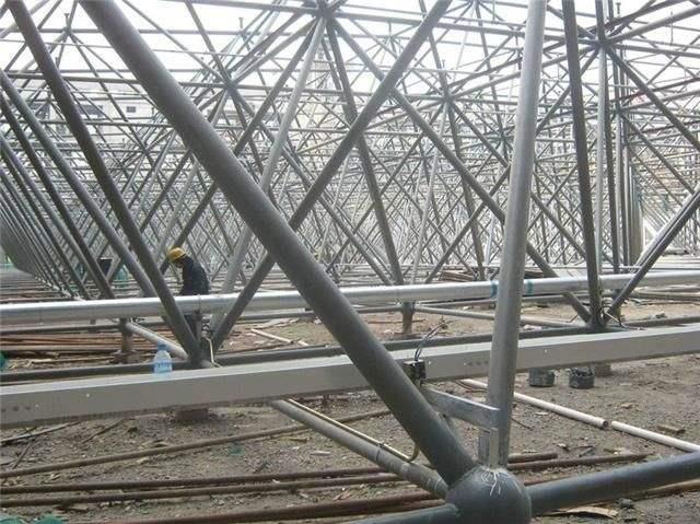 高邮盘点螺栓球网架对选材方面的4点要求